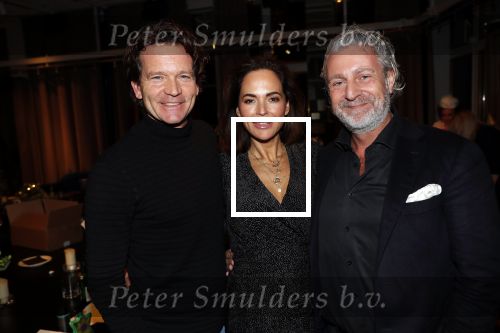 Amsterdam 12 november 2019
lancering van het boek Two Faces van Ali Pirayesh in the Dutchess.
Evelyn Struik met Sander Janson en Mark Teurlings
