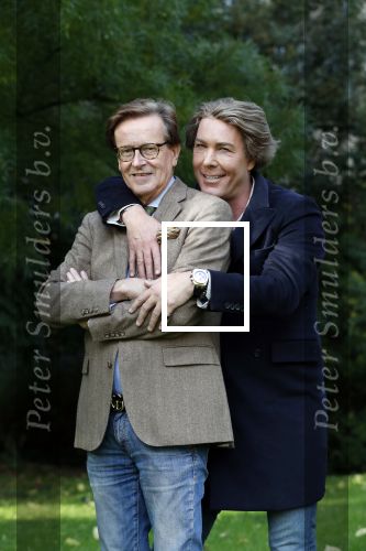 Den Haag 24 oktober 2019
Frank Jansen en Rogier Smit ( Paleis voor een prikkie) laten hun honden uit. Frank en Rogier