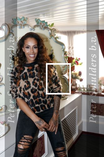 Amsterdam 30 oktober 2019
Perspresentatie Holland zingt Hazes met Jeroen v d Boom Danny de Munk Gerard Joling Samantha Steenwijk en Glennis Grace op feestboot De Jordaan.