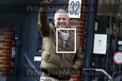 Amsterdam 23 oktober 2019
Een slanke Gordon doet boodschappen op de cornelis schuytstraat.