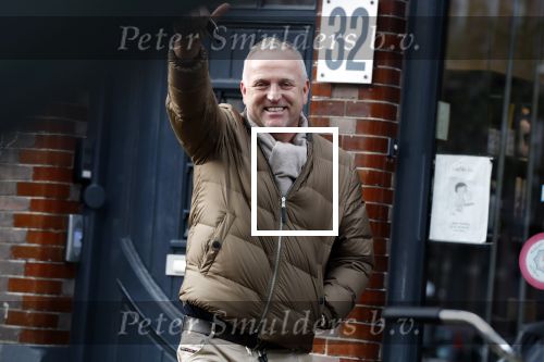 Amsterdam 23 oktober 2019
Een slanke Gordon doet boodschappen op de cornelis schuytstraat.
