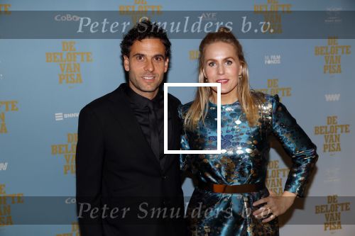 Amsterdam 7 oktober 2019
Premiere de belofte van Pisa in Tuschinski. Hadewych Minis met partner