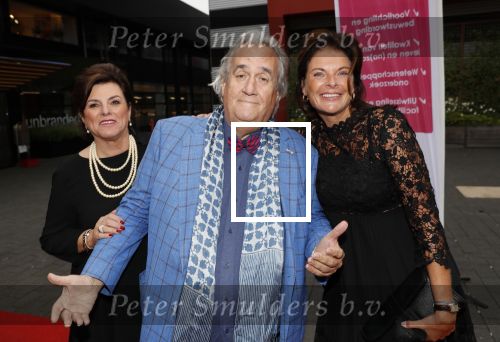 Hilversum 7 oktober 2019
Gala voor breast care foundation in studio 21. han Peekel met Maaike Barnstein en
