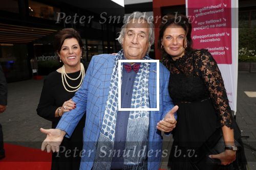 Hilversum 7 oktober 2019
Gala voor breast care foundation in studio 21. han Peekel met Maaike Barnstein en