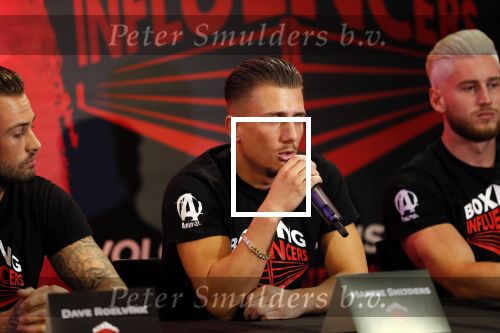 Almere 26 september 2019
Presentatie influencer boxing avond in sportcentrum Almere. Harry Snijders