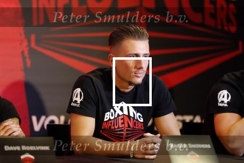 Almere 26 september 2019
Presentatie influencer boxing avond in sportcentrum Almere. Harry Snijders