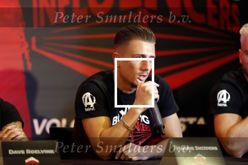 Almere 26 september 2019
Presentatie influencer boxing avond in sportcentrum Almere. Harry Snijders