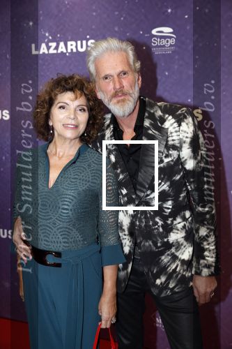 Amsterdam 13 oktober 2019
Premiere Lazarus in het deLamar theater. Henriette Tol met man