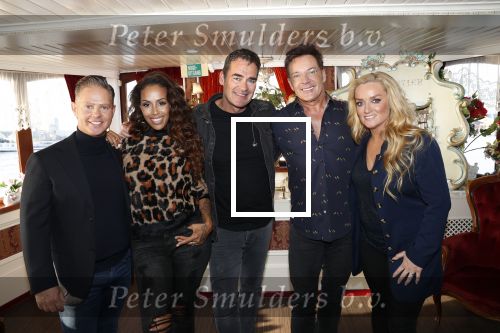 Amsterdam 30 oktober 2019
Perspresentatie Holland zingt Hazes met Jeroen v d Boom Danny de Munk Gerard Joling Samantha Steenwijk en Glennis Grace op feestboot De Jordaan.