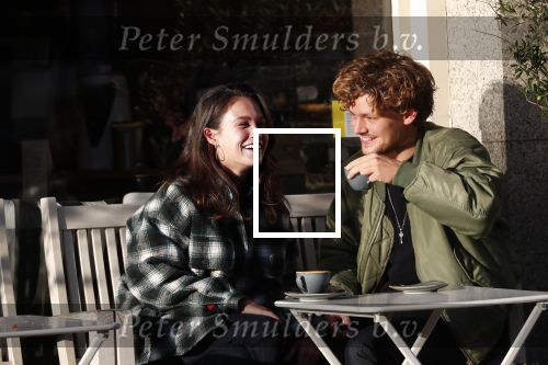 Amsterdam 31 oktober 2019
Holly Brood en Soy Kroon op terras.