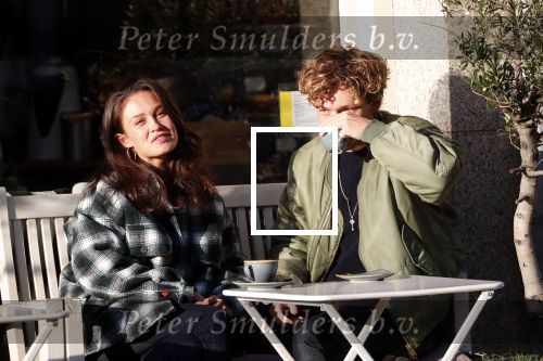 Amsterdam 31 oktober 2019
Holly Brood en Soy Kroon op terras.