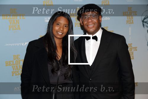 Amsterdam 7 oktober 2019
Premiere de belofte van Pisa in Tuschinski. Howard Komproe met  Cyanne Toebes