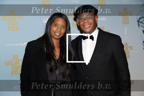 Amsterdam 7 oktober 2019
Premiere de belofte van Pisa in Tuschinski. Howard Komproe met  Cyanne Toebes