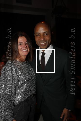 Amsterdam 3 oktober 2019
Modeshow Tommy Driessen in hotel Krasnapolsky. Humberto Tan met zijn vrouw ineke en partner Tommt
