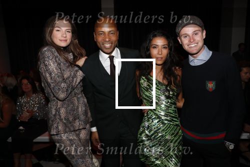 Amsterdam 3 oktober 2019
Modeshow Tommy Driessen in hotel Krasnapolsky. Maan Humberto Tan en Moise Trustfull met Kaj v d BVoort