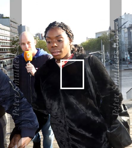 Antwerpen, 10 Oktober 2019
Imanuelle Grives met een vriendin en haar advocaat  John Maes
