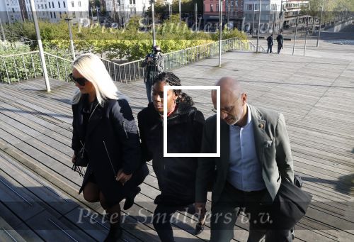 Antwerpen, 10 Oktober 2019
Imanuelle Grives met een vriendin en haar advocaat  John Maes