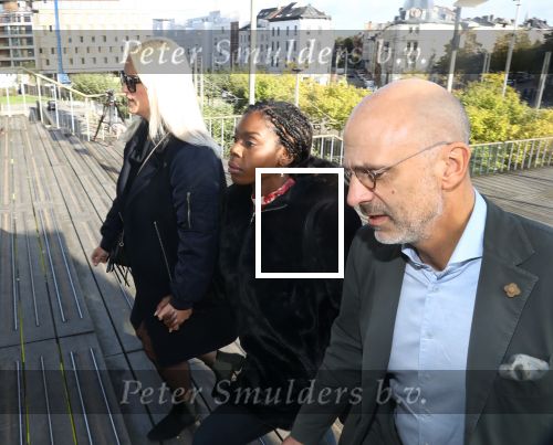 Antwerpen, 10 Oktober 2019
Imanuelle Grives met een vriendin en haar advocaat  John Maes