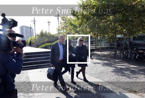 Antwerpen, 10 Oktober 2019
Imanuelle Grives met een vriendin en haar advocaat  John Maes