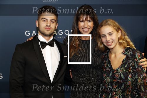Amsterdam 28 oktober 2019
Premiere Galapagos in Tuschinski. Isa Hoes met haar kinderen