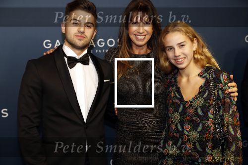 Amsterdam 28 oktober 2019
Premiere Galapagos in Tuschinski. Isa Hoes met haar kinderen