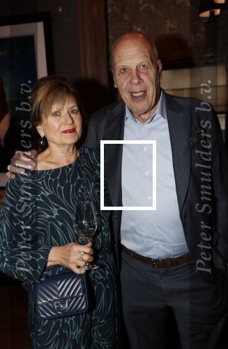 Amsterdam 3 november 2019
Boekpresentatie Yce Sidibeh in hotel 27 . Jan Smit met zijn vrouw