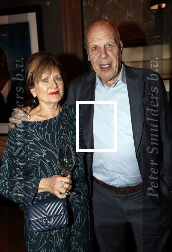 Amsterdam 3 november 2019
Boekpresentatie Yce Sidibeh in hotel 27 . Jan Smit met zijn vrouw