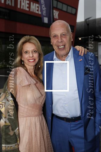 Hilversum 7 oktober 2019
Gala voor breast care foundation in studio 21. Jan Smit met dochter