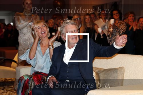 Naarden 31 oktober 2019
50 jaar Jan des Bouvrie als ontwerper werkzaam. Feest is in het Arsenaal. Jan en Monique