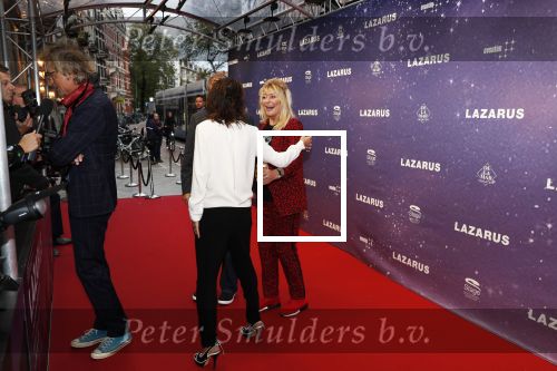 Amsterdam 13 oktober 2019
Premiere Lazarus in het deLamar theater. Jeroen Pauw kwam met zijn vriendin en kwam op de loper ex vriendin Manuela Kemp tegen