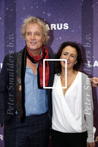 Amsterdam 13 oktober 2019
Premiere Lazarus in het deLamar theater. Jeroen Pauw kwam met zijn vriendin en kwam op de loper ex vriendin Manuela Kemp tegen