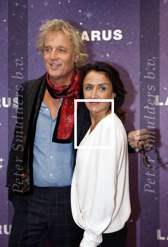Amsterdam 13 oktober 2019
Premiere Lazarus in het deLamar theater. Jeroen Pauw kwam met zijn vriendin en kwam op de loper ex vriendin Manuela Kemp tegen