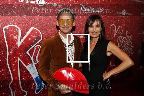 Amsterdam 11 november 2019
Premiere Kinky boots in theater de Meervaart. Joep Onderdelinden met een vriendin