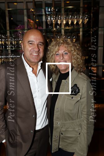 Amsterdam 3 november 2019
Boekpresentatie Yce Sidibeh in hotel 27 . John v d Heuvel met zijn vrouw