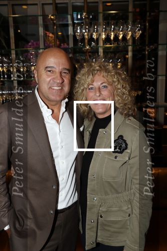 Amsterdam 3 november 2019
Boekpresentatie Yce Sidibeh in hotel 27 . John v d Heuvel met zijn vrouw