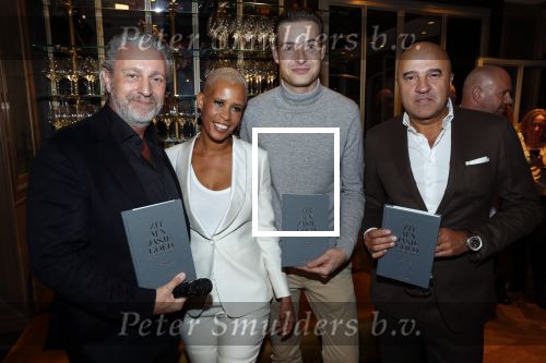 Amsterdam 3 november 2019
Boekpresentatie Yce Sidibeh in hotel 27 . Mark Teurlings Lange Frans en John v d Heuvel