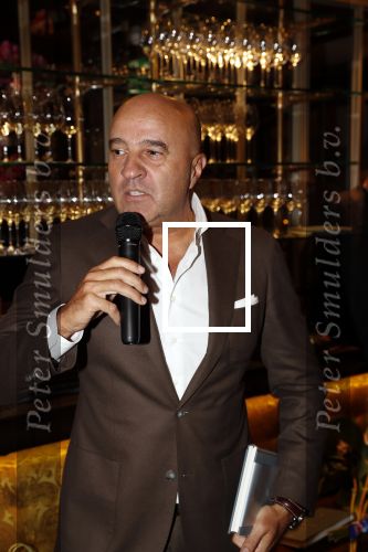 Amsterdam 3 november 2019
Boekpresentatie Yce Sidibeh in hotel 27 . Mark Teurlings Lange Frans en John v d Heuvel
