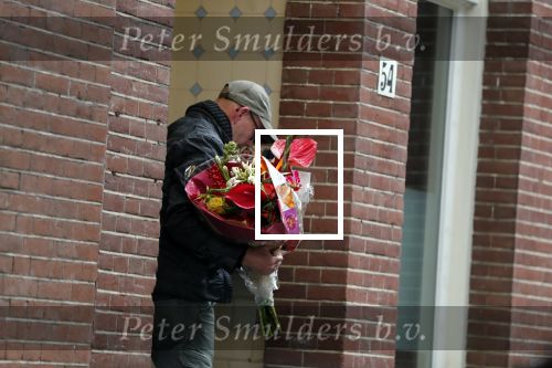 Amsterdam 7 november 2019
Bij Kajsa Ollongren worden bloemen bezorgd.