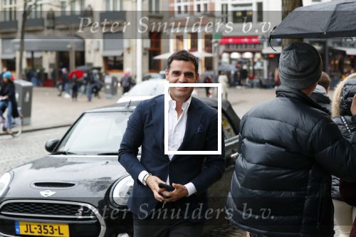 Amsterdam 3 november 2019
Kenneth Perez met zijn mini copper cabrio op de Dam.