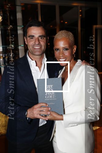 Amsterdam 3 november 2019
Boekpresentatie Yce Sidibeh in hotel 27 . Yce en Kenneth Perez