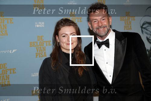 Amsterdam 7 oktober 2019
Premiere de belofte van Pisa in Tuschinski. raymond v d Klundert (Kluun) met zijn dochter