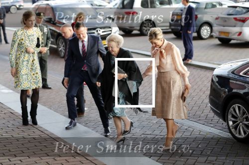 Amsterdam 4 november 2019
Koningin Maxima en prinses Beatrix arriveren bij uitreiking prins Bernhard cultuurprijs in theater aan het IJ.
