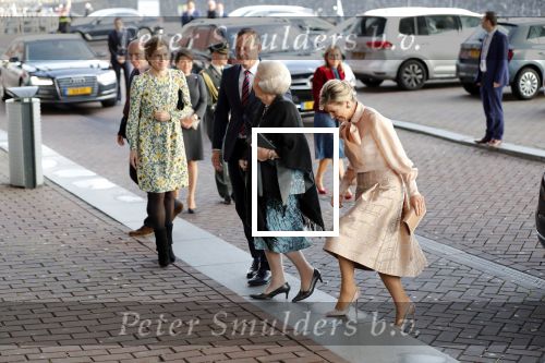 Amsterdam 4 november 2019
Koningin Maxima en prinses Beatrix arriveren bij uitreiking prins Bernhard cultuurprijs in theater aan het IJ.