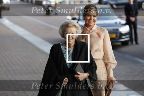 Amsterdam 4 november 2019
Koningin Maxima en prinses Beatrix arriveren bij uitreiking prins Bernhard cultuurprijs in theater aan het IJ.