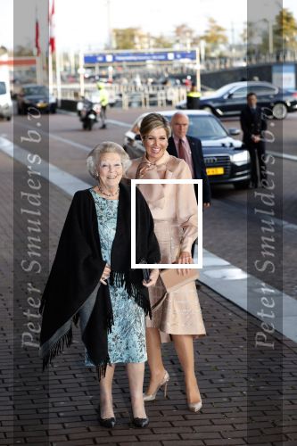 Amsterdam 4 november 2019
Koningin Maxima en prinses Beatrix arriveren bij uitreiking prins Bernhard cultuurprijs in theater aan het IJ.