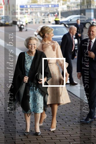 Amsterdam 4 november 2019
Koningin Maxima en prinses Beatrix arriveren bij uitreiking prins Bernhard cultuurprijs in theater aan het IJ.