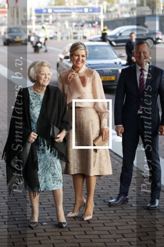Amsterdam 4 november 2019
Koningin Maxima en prinses Beatrix arriveren bij uitreiking prins Bernhard cultuurprijs in theater aan het IJ.
