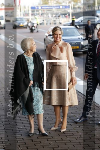 Amsterdam 4 november 2019
Koningin Maxima en prinses Beatrix arriveren bij uitreiking prins Bernhard cultuurprijs in theater aan het IJ.