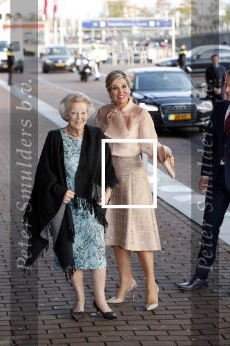 Amsterdam 4 november 2019
Koningin Maxima en prinses Beatrix arriveren bij uitreiking prins Bernhard cultuurprijs in theater aan het IJ.