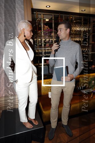 Amsterdam 3 november 2019
Boekpresentatie Yce Sidibeh in hotel 27 . Lange Frans